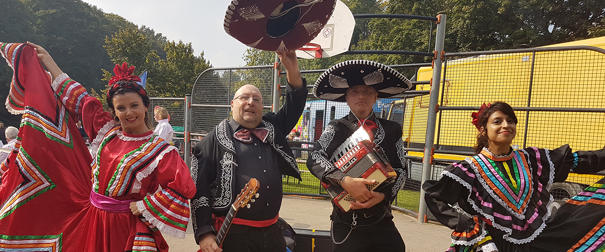 Genieten van de Mariachi muziek